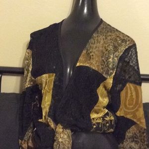 Women’s Chico’s tie top black & gold size 1